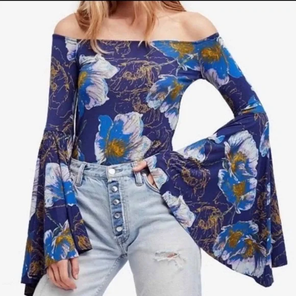 Free People navy wide sleeve blouse NWT host pick - Picture 4 of 10